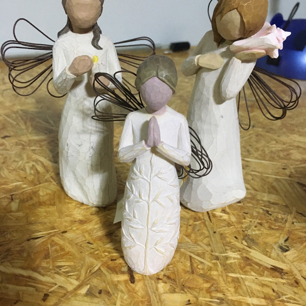 Willow Tree Cream and Brown Angel Sculpture Set